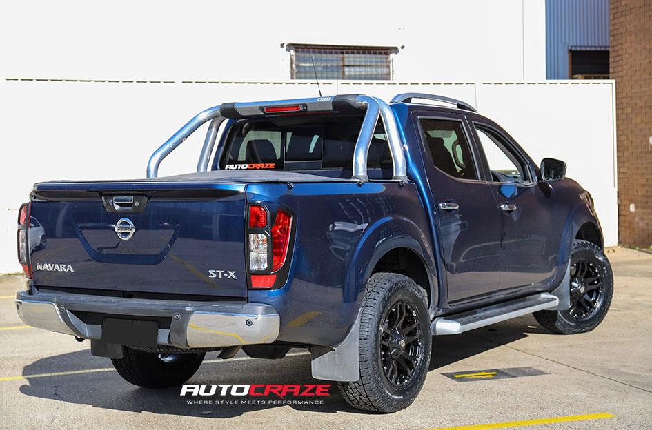NISSAN NAVARA CLIFF MATTE BLACK